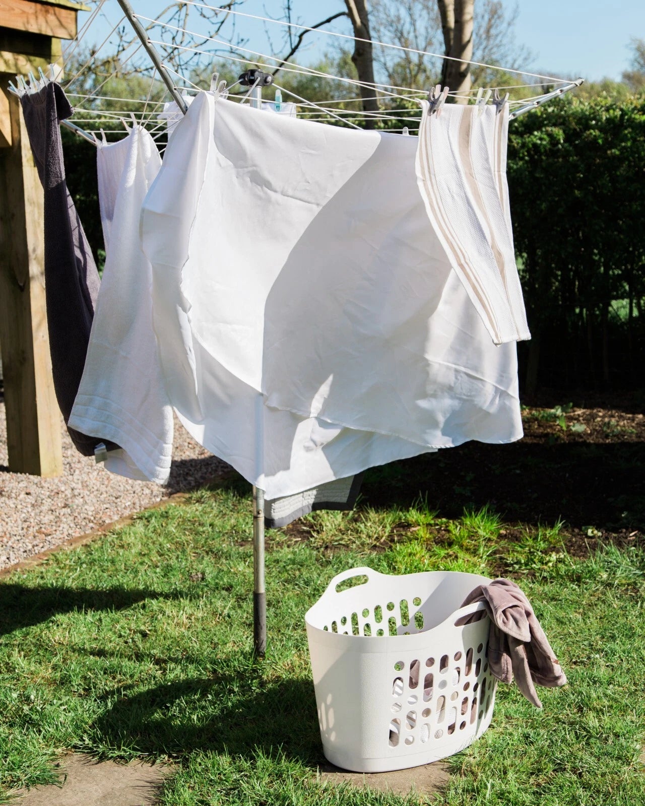 50L Plastic Laundry Basket – Flexible Utility Storage Hamper for Washing Clothes, Home Organisation & Bathroom Use