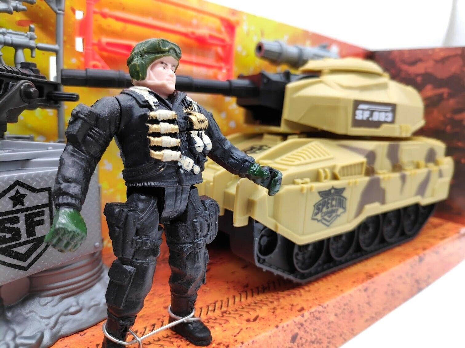 Combat Mission Army Tank Playset Military Base Soldier Attack Children Toy Gift