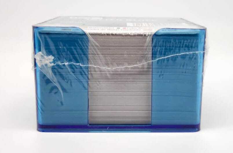 2 x 400 Sheet Memo Block Paper Set with Plastic Cube Holder – Office Note Paper Jotter Pad for Messages, Reminders & Desk Organisation